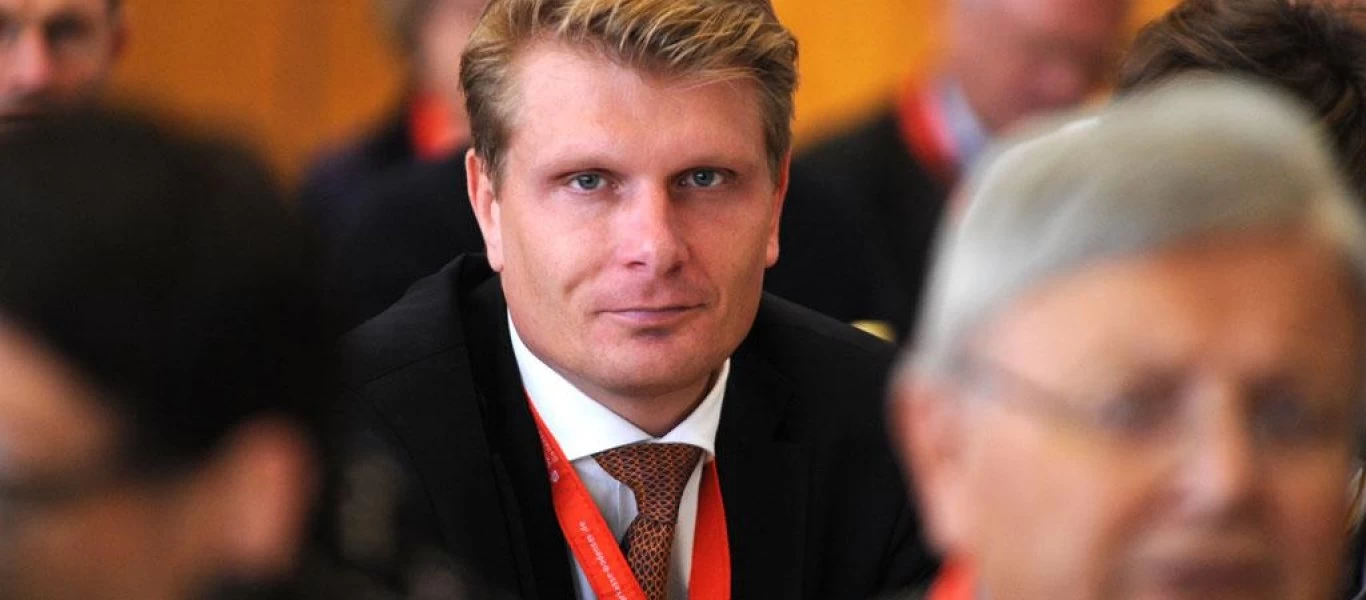  Γερμανός υφυπ. Οικονομίας: «Στην ΕΕ έχουμε ελευθερία μετακινήσεων - Δεν μπορούμε να μιλάμε για απαγορεύσεις »